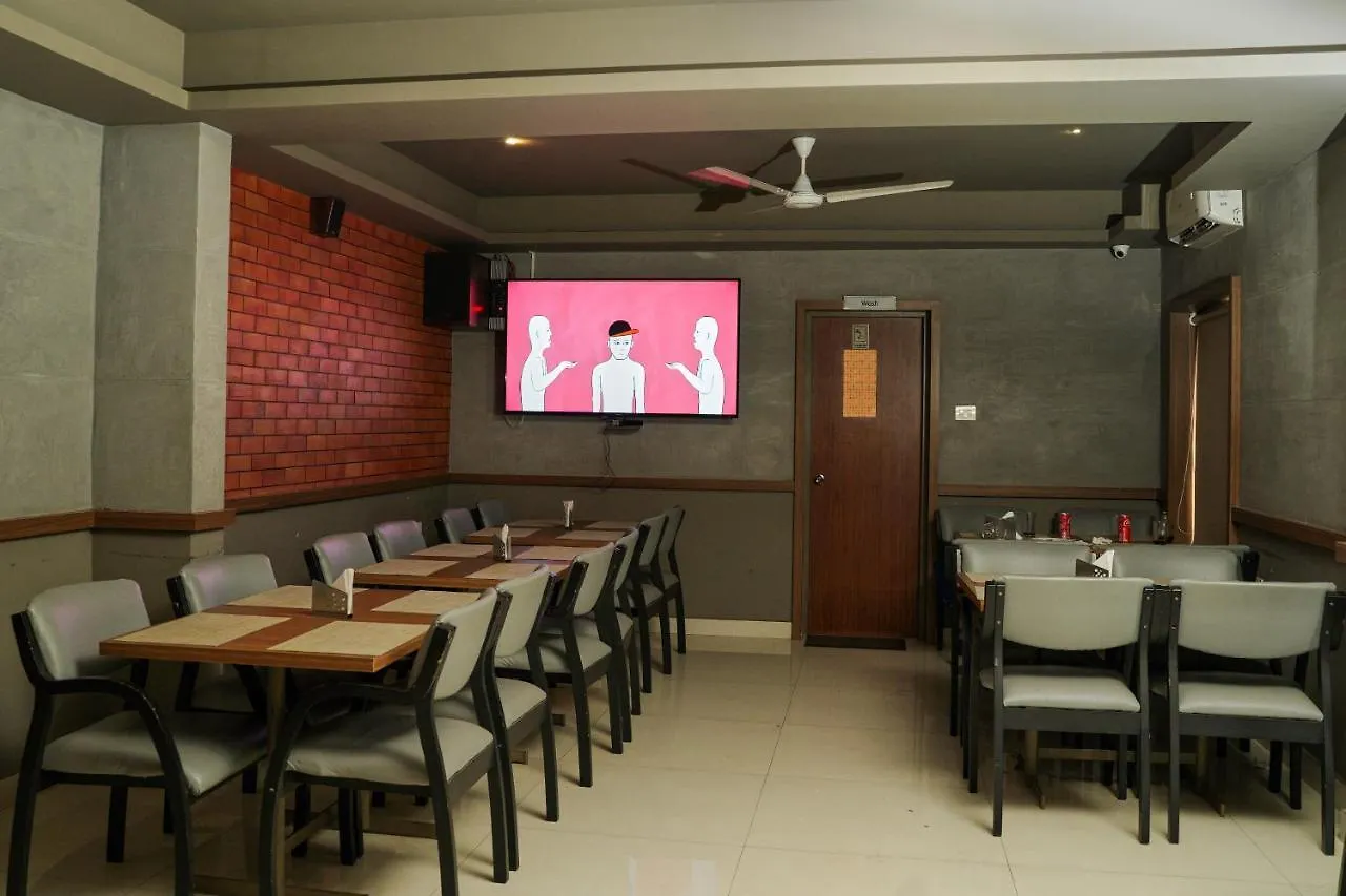 Gino Tourist Home Kochi