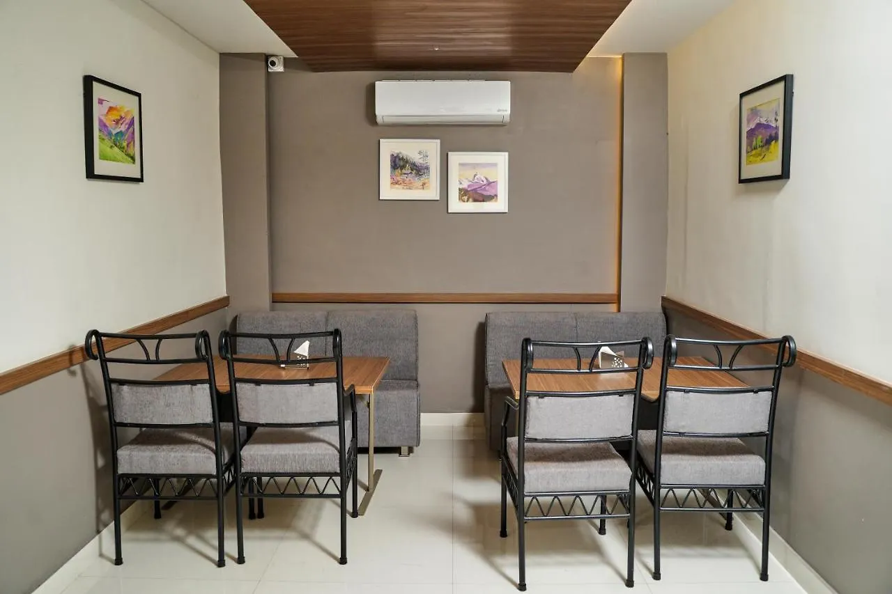 Hotel Gino Tourist Home Kochi